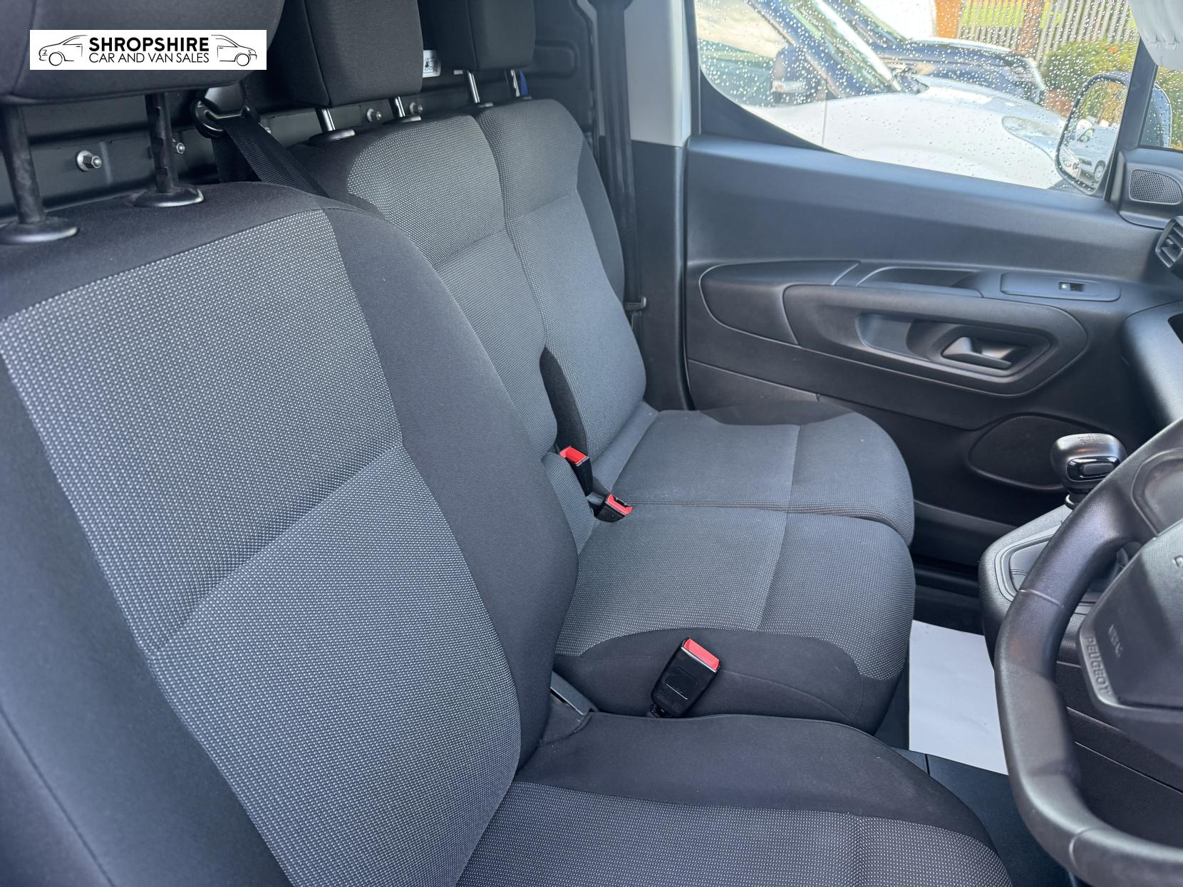 Peugeot Partner 1.5 BlueHDi 1000 Professional Premium Standard Panel Van 5dr Diesel Manual SWB Euro 6 (100 bhp)