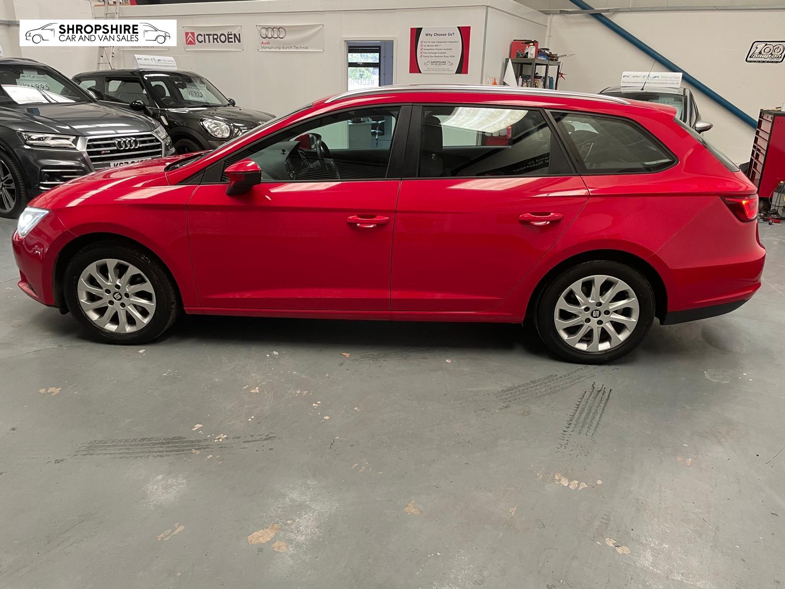 SEAT Leon 2.0 TDI CR SE Sport Tourer 5dr Diesel DSG Euro 5 (s/s) (150 ps)