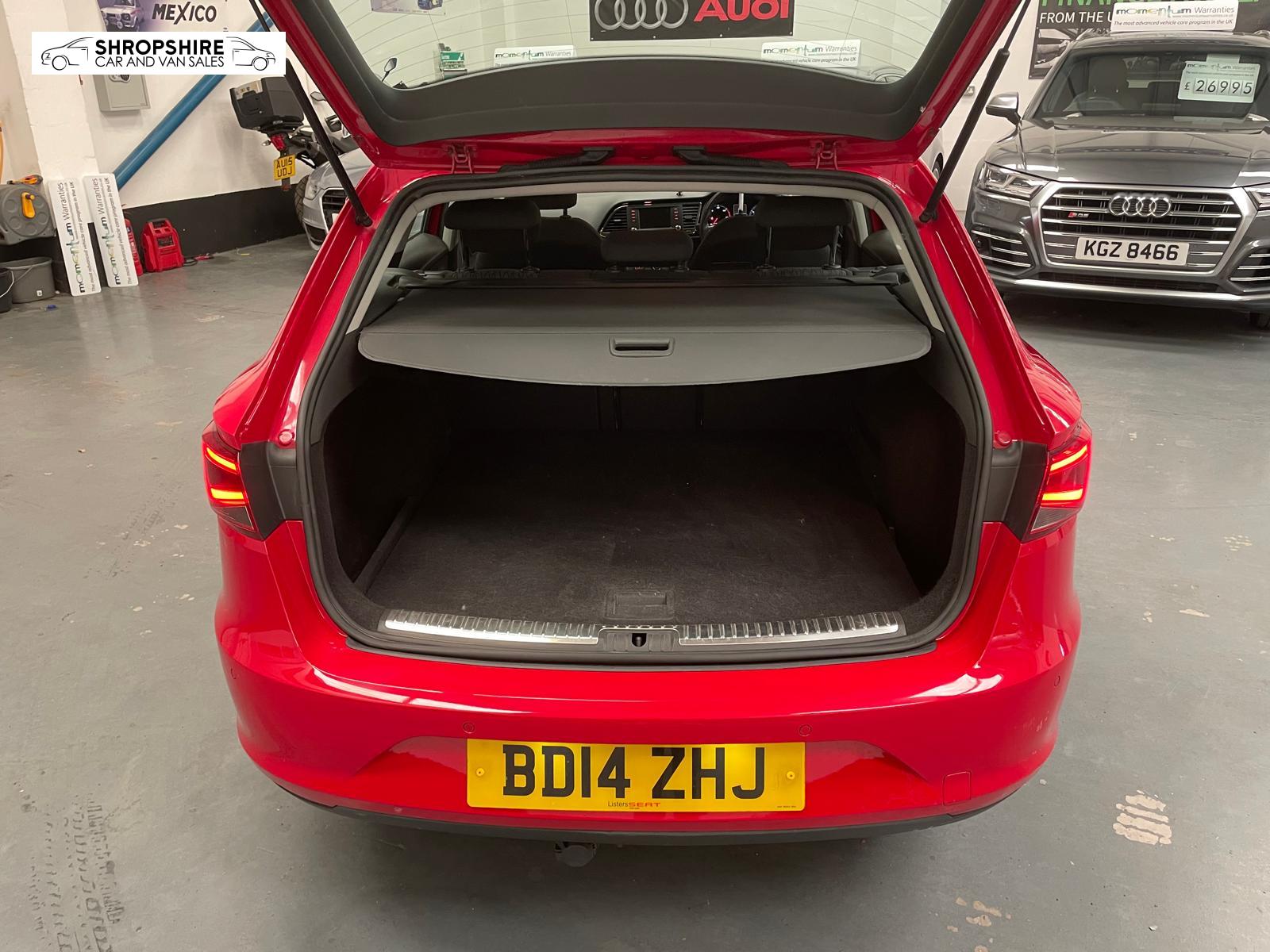 SEAT Leon 2.0 TDI CR SE Sport Tourer 5dr Diesel DSG Euro 5 (s/s) (150 ps)