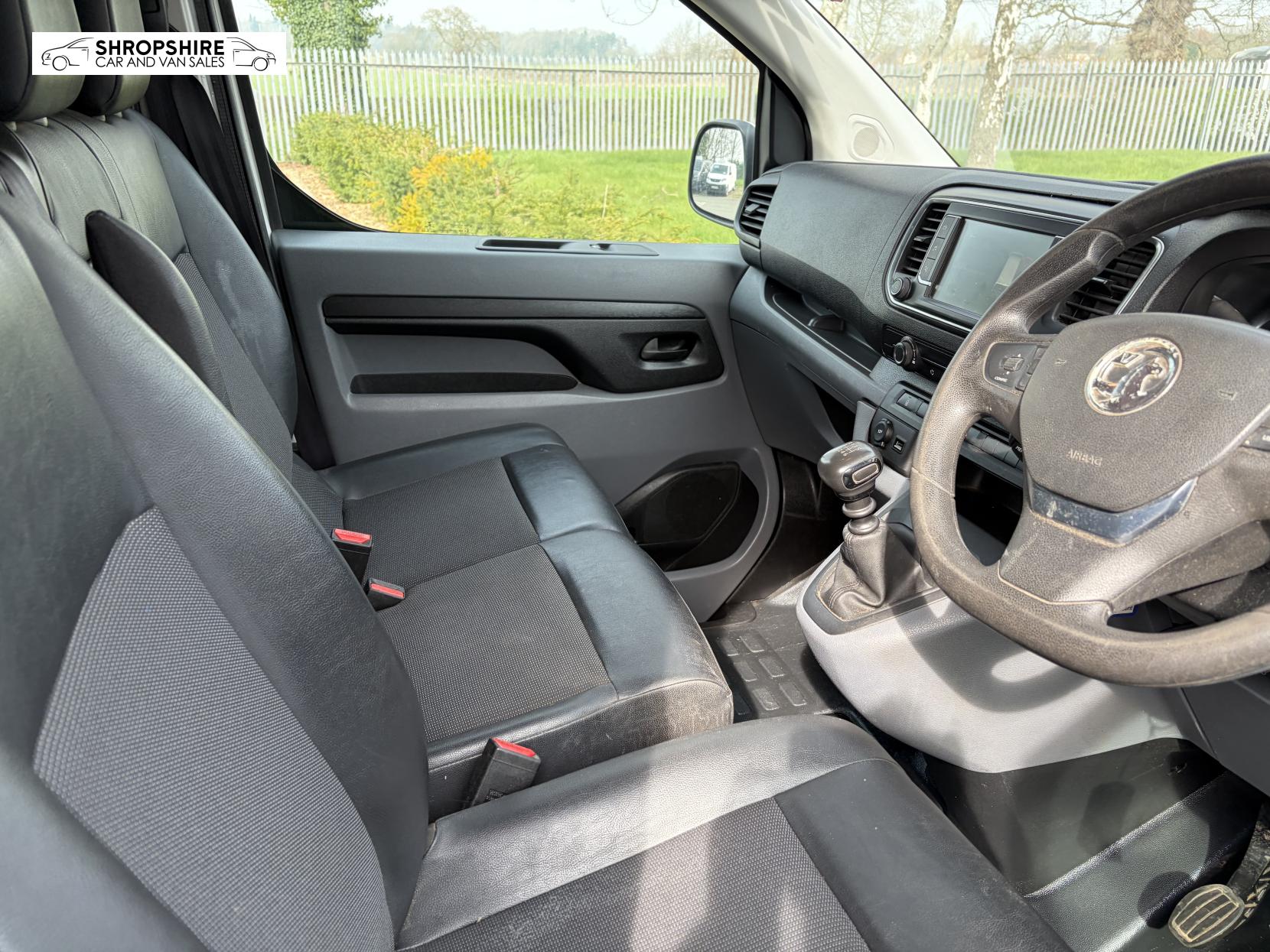 Vauxhall Vivaro 1.5 Turbo D 2900 Sportive Panel Van 5dr Diesel Manual L2 H1 Euro 6 (s/s) (100 ps)