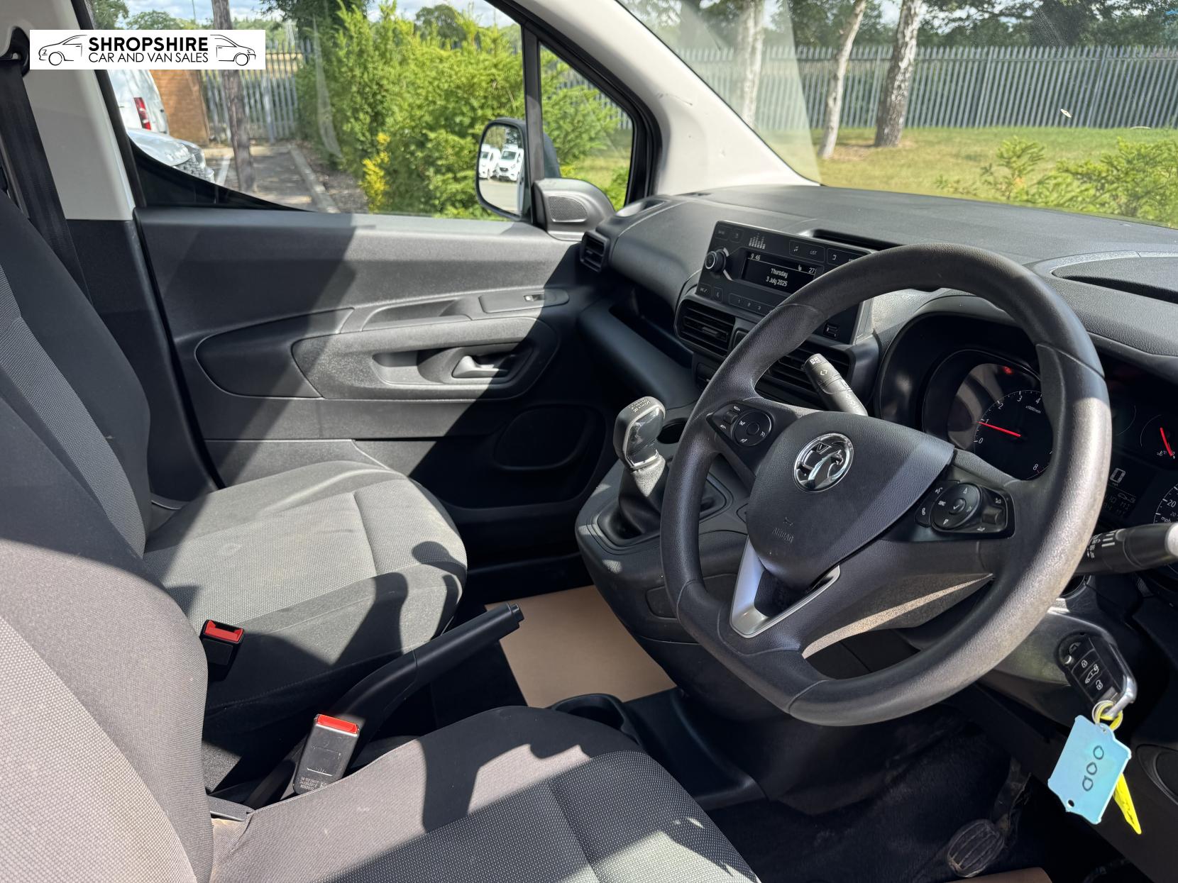 Vauxhall Combo 1.5 Turbo D 2300 Sportive Panel Van 4dr Diesel Manual L2 H1 Euro 6 (s/s) (100 ps)