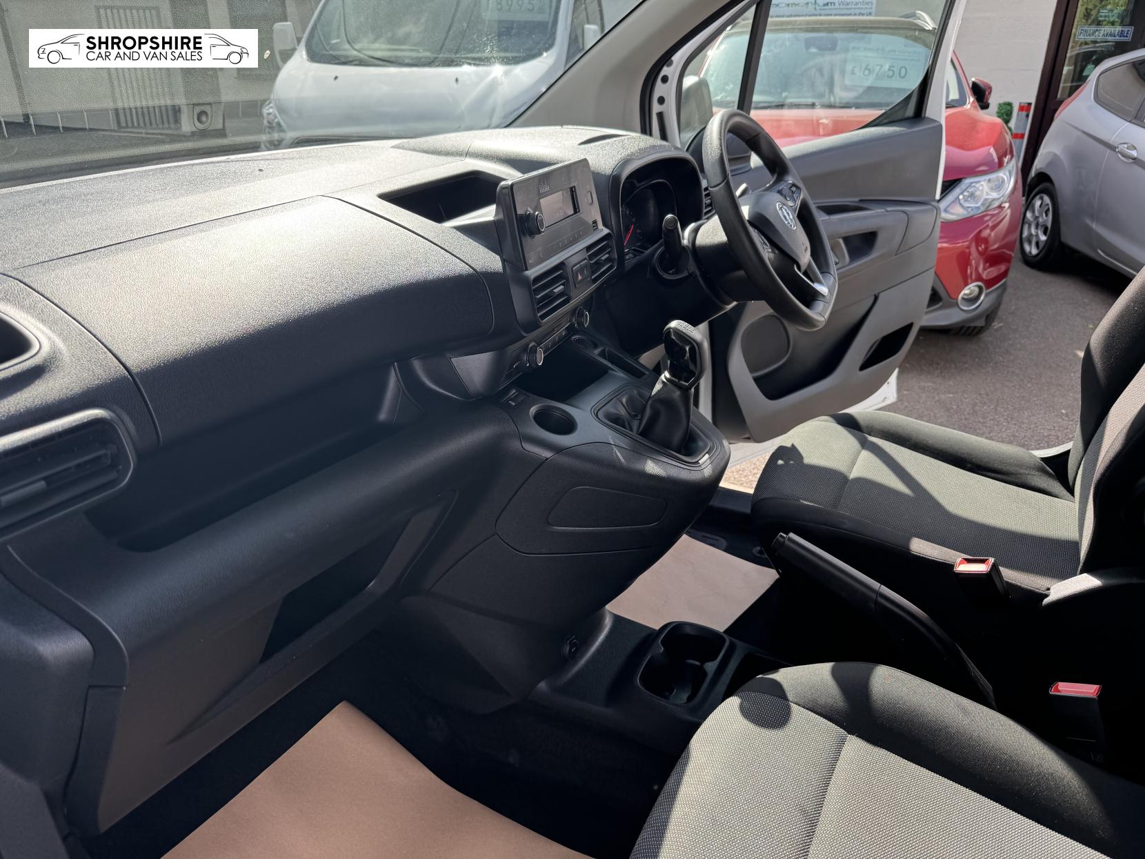 Vauxhall Combo 1.5 Turbo D 2300 Sportive Panel Van 4dr Diesel Manual L2 H1 Euro 6 (s/s) (100 ps)