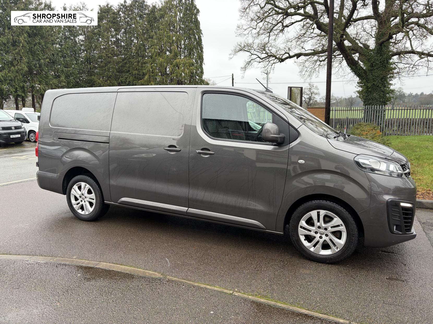 Vauxhall Vivaro 2.0 Turbo D 3100 Elite Panel Van 5dr Diesel Manual L2 H1 Euro 6 (s/s) (120 ps)