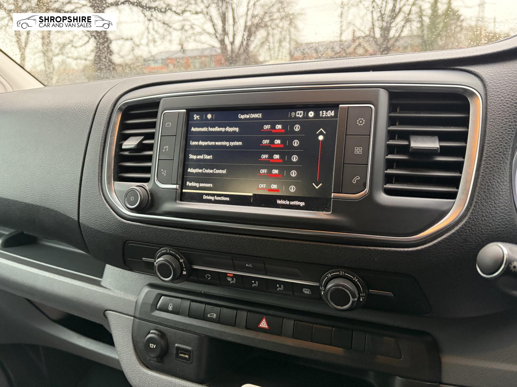 Vauxhall Vivaro 2.0 Turbo D 3100 Elite Panel Van 5dr Diesel Manual L2 H1 Euro 6 (s/s) (120 ps)