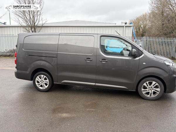 Vauxhall Vivaro 2.0 Turbo D 3100 Elite Panel Van 5dr Diesel Manual L2 H1 Euro 6 (s/s) (120 ps)