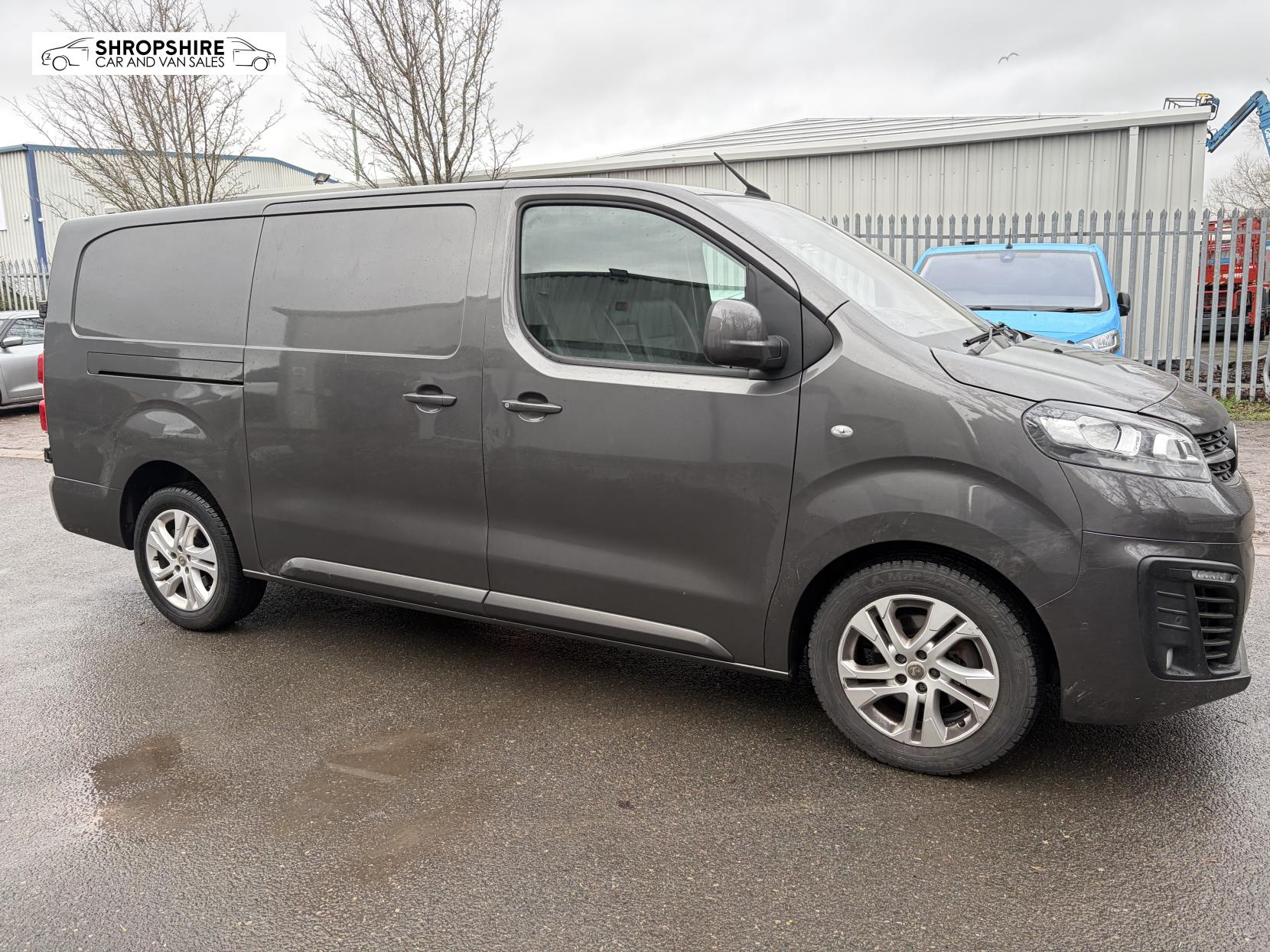 Vauxhall Vivaro 2.0 Turbo D 3100 Elite Panel Van 5dr Diesel Manual L2 H1 Euro 6 (s/s) (120 ps)