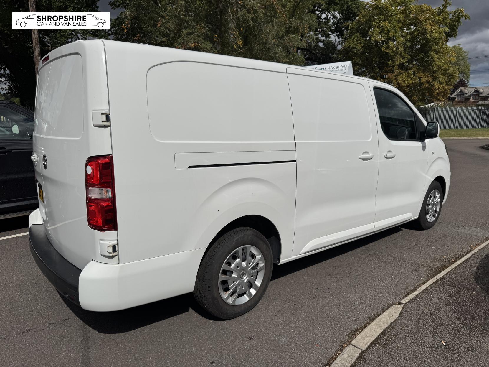 Vauxhall Vivaro 1.5 Turbo D 2900 Sportive Panel Van 5dr Diesel Manual L2 H1 Euro 6 (s/s) (100 ps)