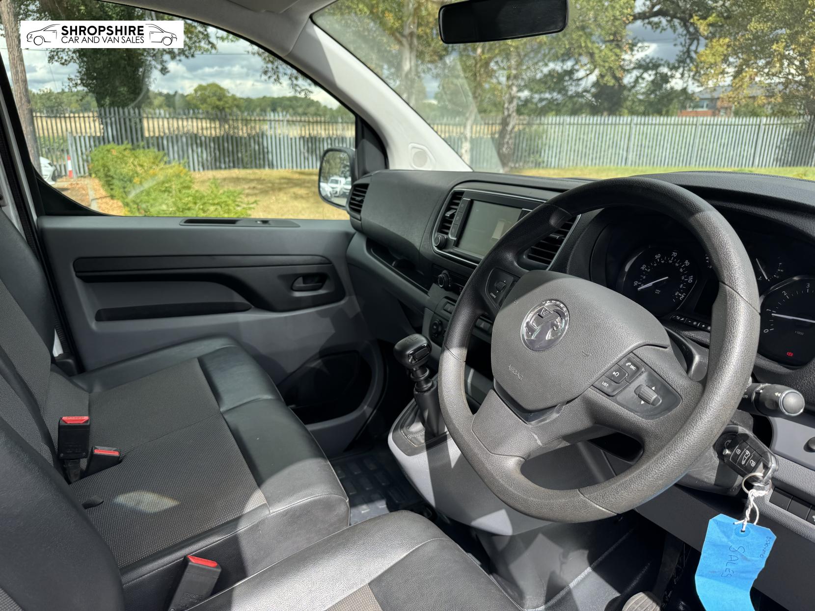 Vauxhall Vivaro 1.5 Turbo D 2900 Sportive Panel Van 5dr Diesel Manual L2 H1 Euro 6 (s/s) (100 ps)
