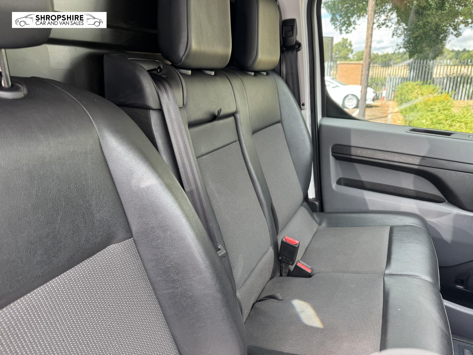 Vauxhall Vivaro 1.5 Turbo D 2900 Sportive Panel Van 5dr Diesel Manual L2 H1 Euro 6 (s/s) (100 ps)