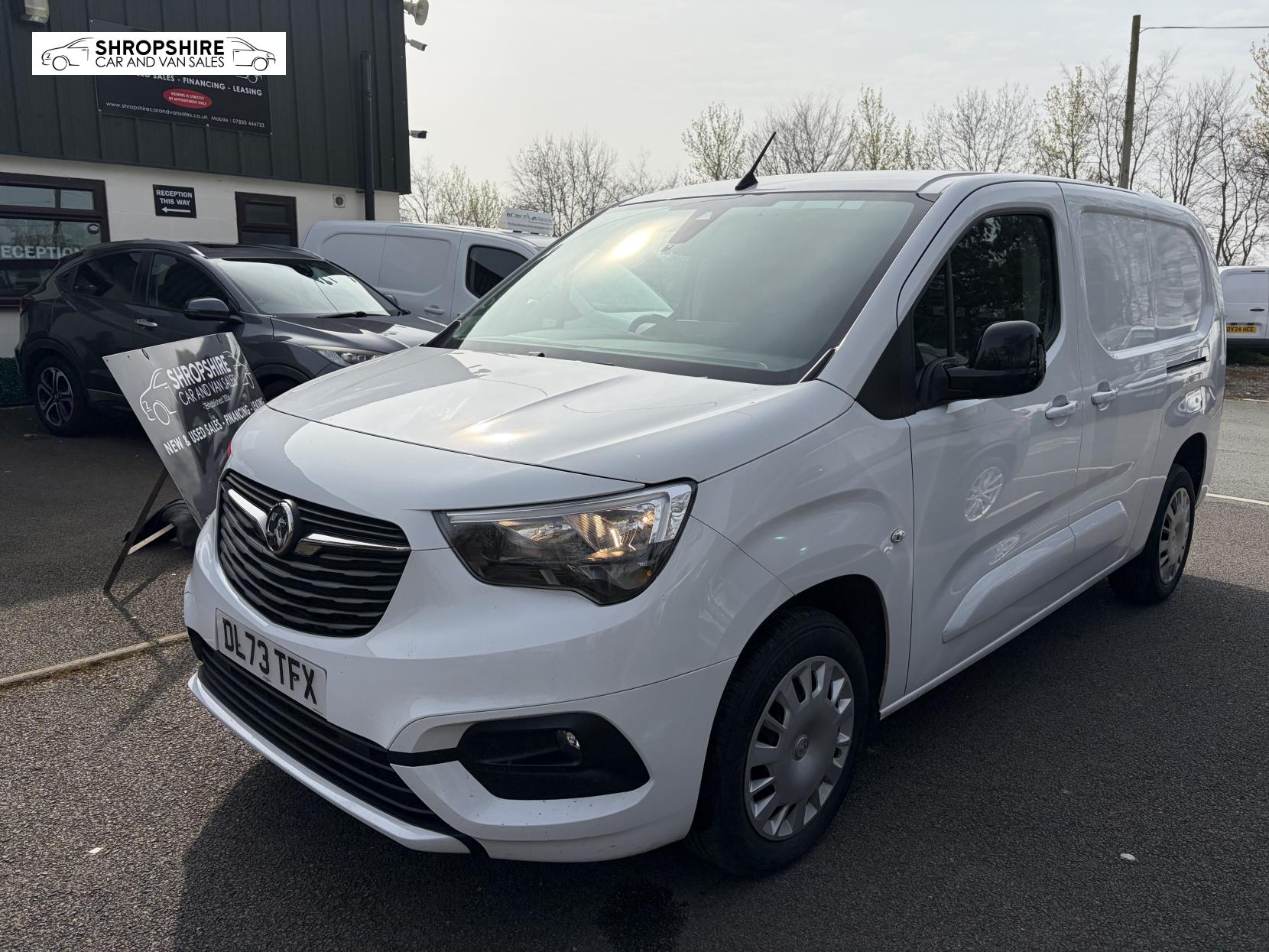 Vauxhall Combo 1.5 Turbo D 2300 Pro Panel Van 6dr Diesel Manual L2 H1 Euro 6 (s/s) (100 ps)