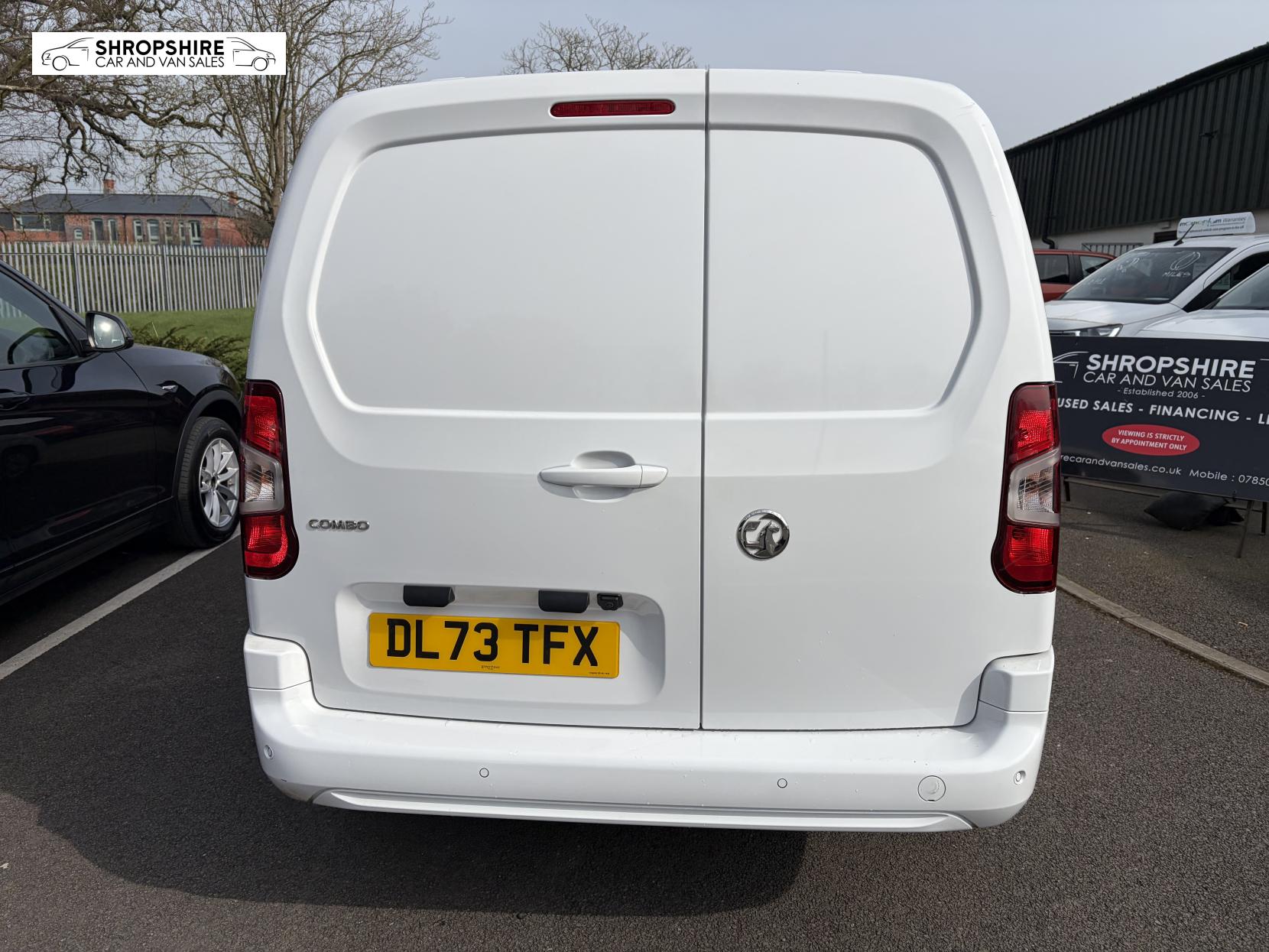 Vauxhall Combo 1.5 Turbo D 2300 Pro Panel Van 6dr Diesel Manual L2 H1 Euro 6 (s/s) (100 ps)