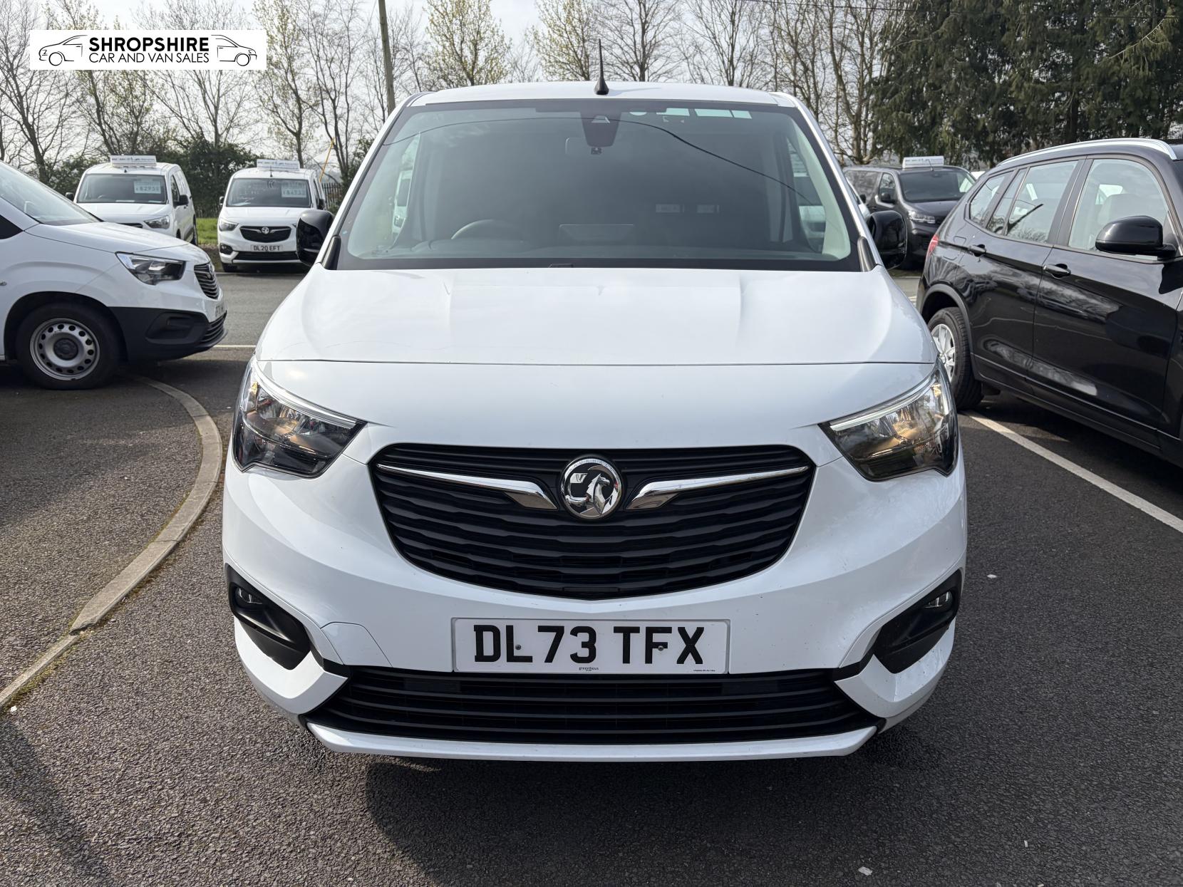 Vauxhall Combo 1.5 Turbo D 2300 Pro Panel Van 6dr Diesel Manual L2 H1 Euro 6 (s/s) (100 ps)