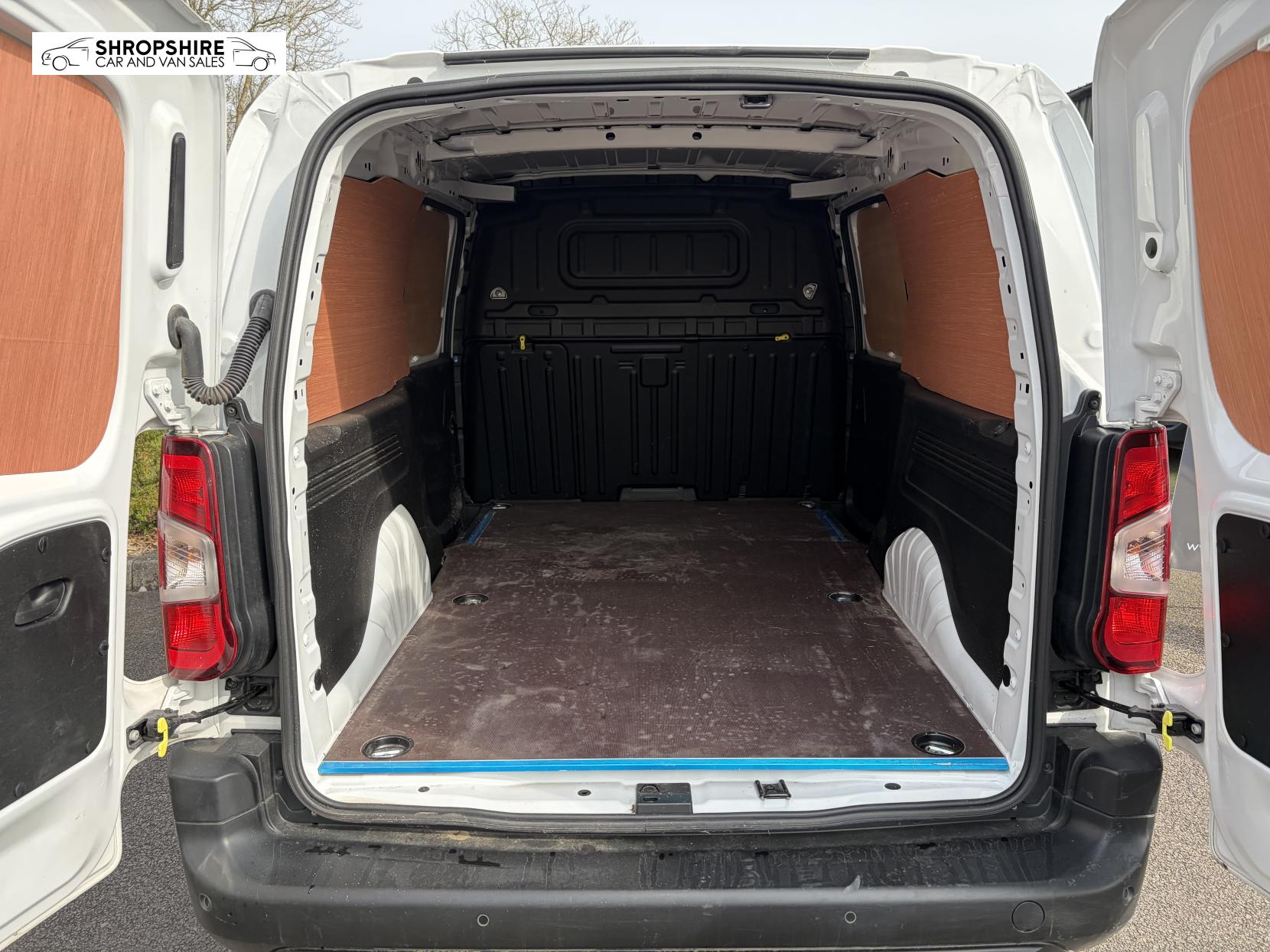 Vauxhall Combo 1.5 Turbo D 2300 Prime XL Panel Van 6dr Diesel Manual LWB Euro 6 (s/s) (100 ps)
