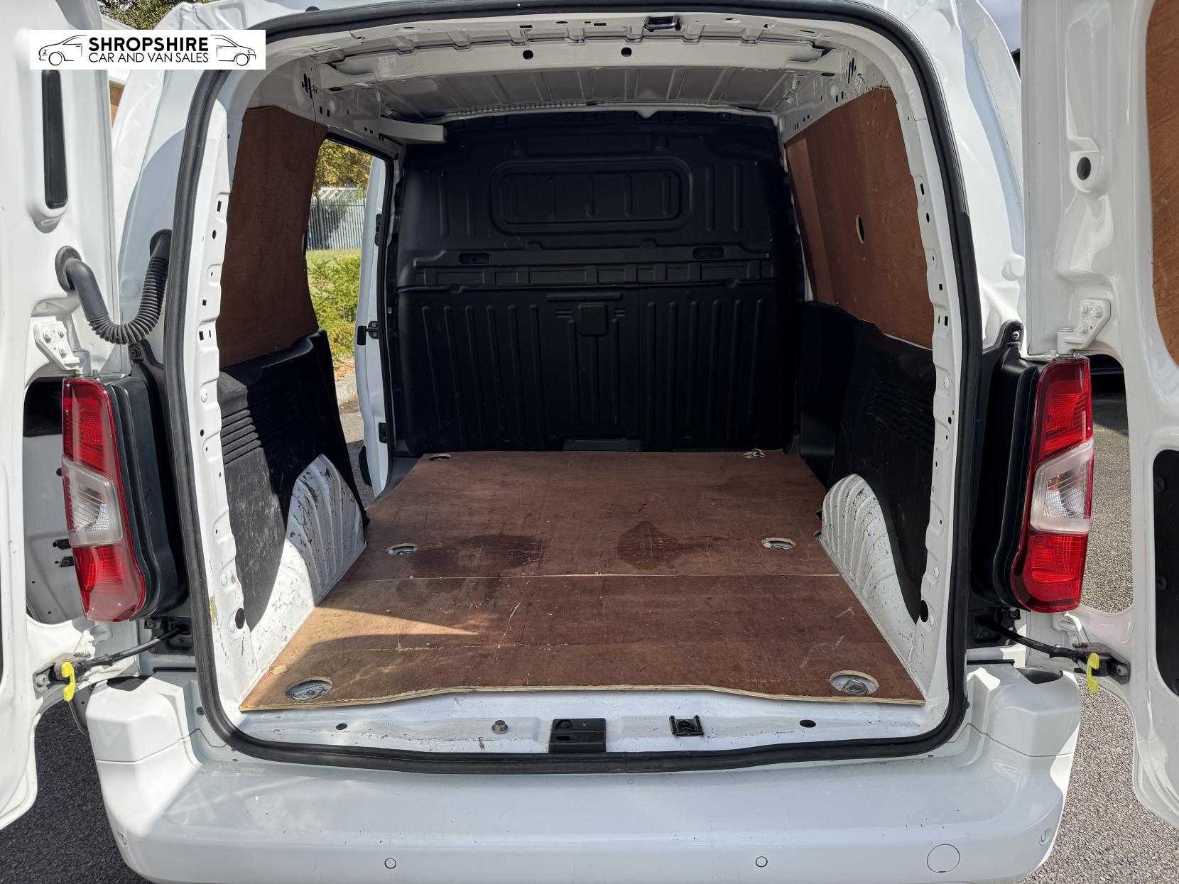Vauxhall Combo 1.5 Sportive Panel Van (2018 - 2024)