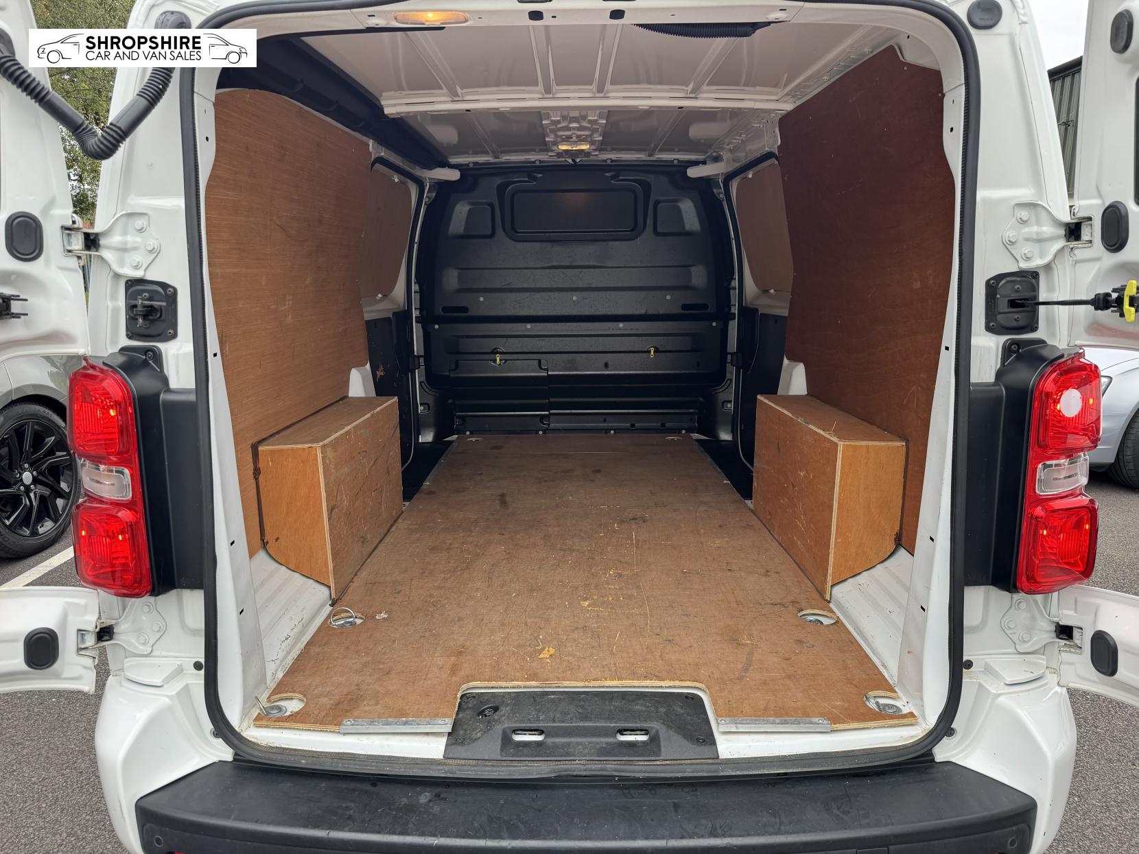 Vauxhall Vivaro 1.5 Turbo D 2900 Sportive Panel Van 5dr Diesel Manual L2 H1 Euro 6 (s/s) (100 ps)