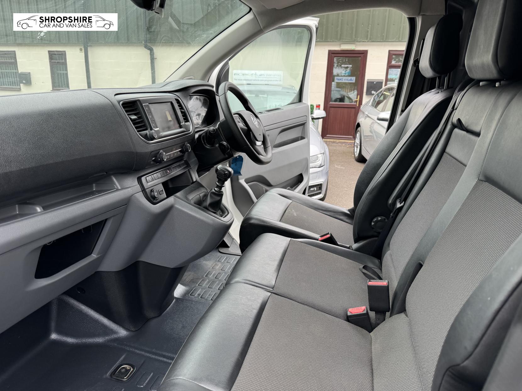 Vauxhall Vivaro 1.5 Turbo D 2900 Sportive Panel Van 5dr Diesel Manual L2 H1 Euro 6 (s/s) (100 ps)