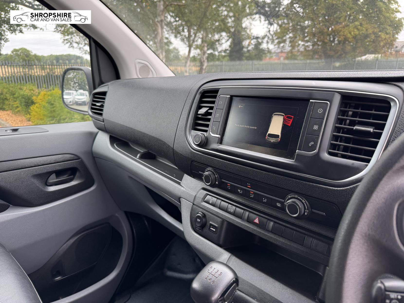 Vauxhall Vivaro 1.5 Turbo D 2900 Sportive Panel Van 5dr Diesel Manual L2 H1 Euro 6 (s/s) (100 ps)