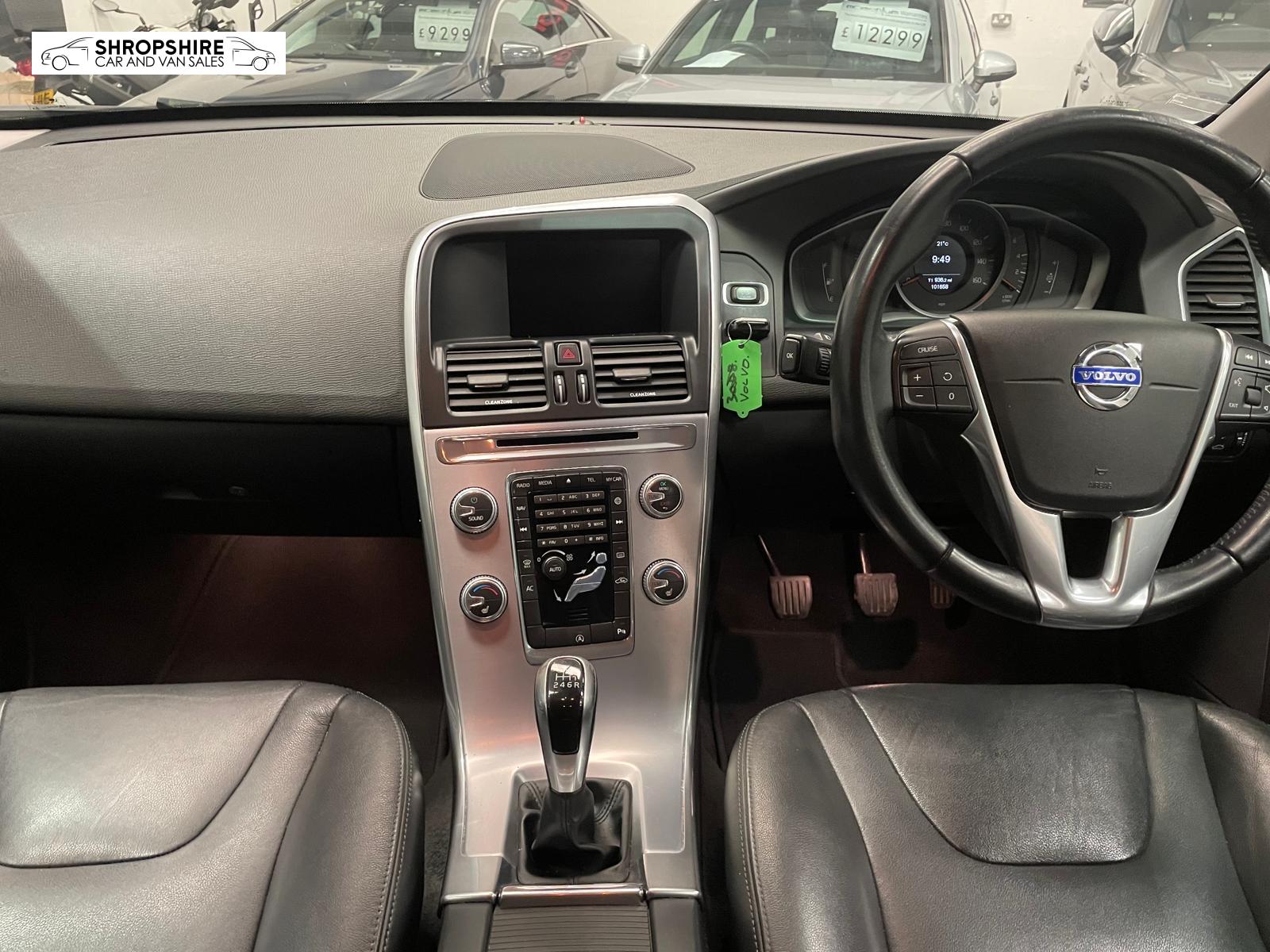 Volvo XC60 2.0 D4 SE Nav SUV 5dr Diesel Manual Euro 6 (s/s) (190 ps)