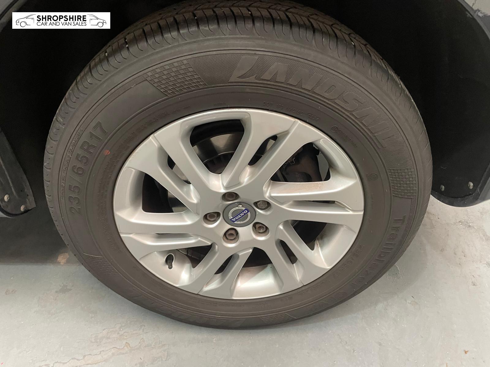 Volvo XC60 2.0 D4 SE Nav SUV 5dr Diesel Manual Euro 6 (s/s) (190 ps)