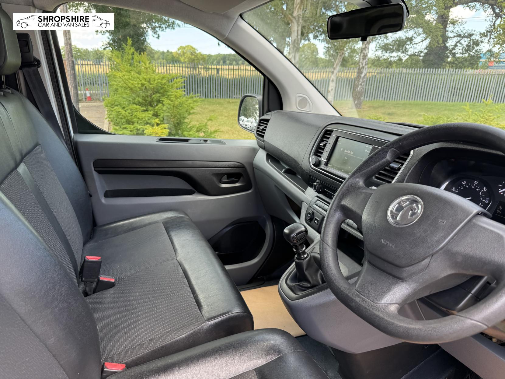 Vauxhall Vivaro 1.5 Turbo D 2900 Dynamic Panel Van 6dr Diesel Manual L2 H1 Euro 6 (s/s) (100 ps)