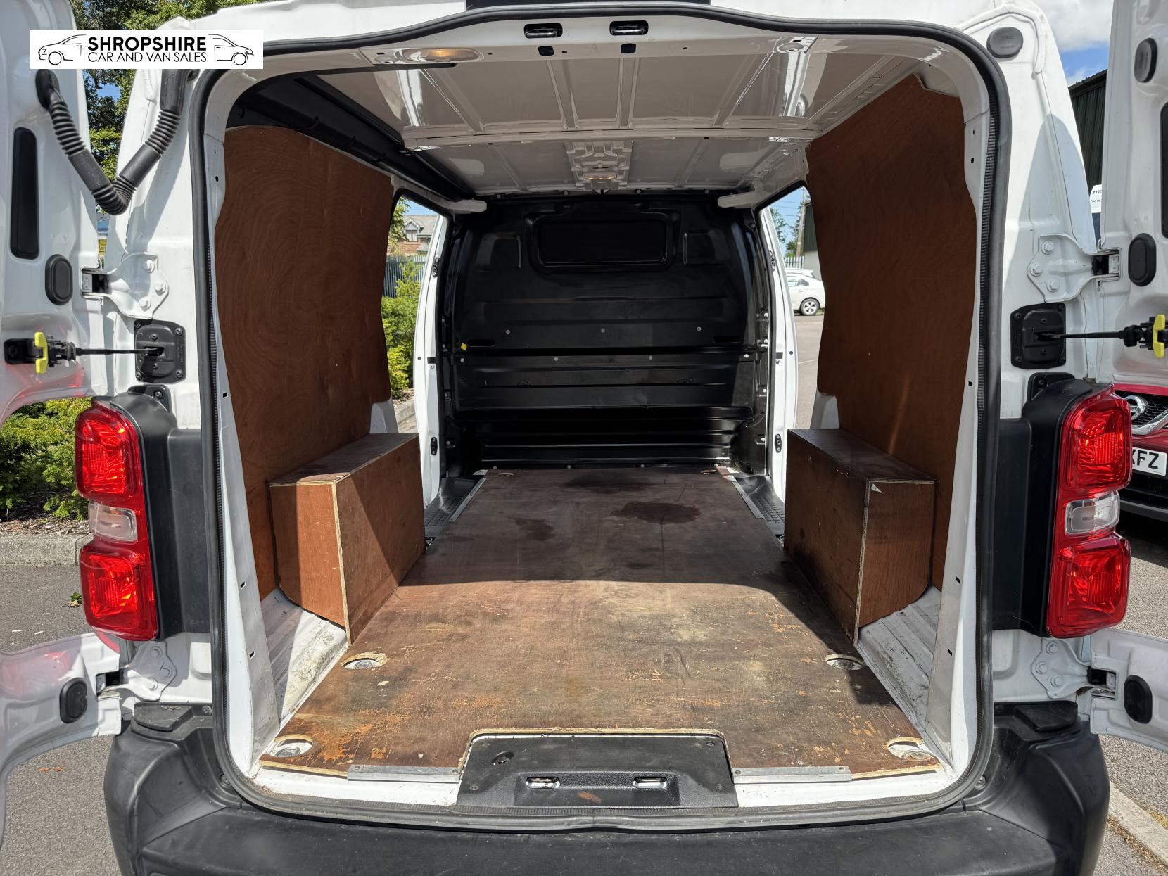 Vauxhall Vivaro 1.5 Turbo D 2900 Dynamic Panel Van 6dr Diesel Manual L2 H1 Euro 6 (s/s) (100 ps)