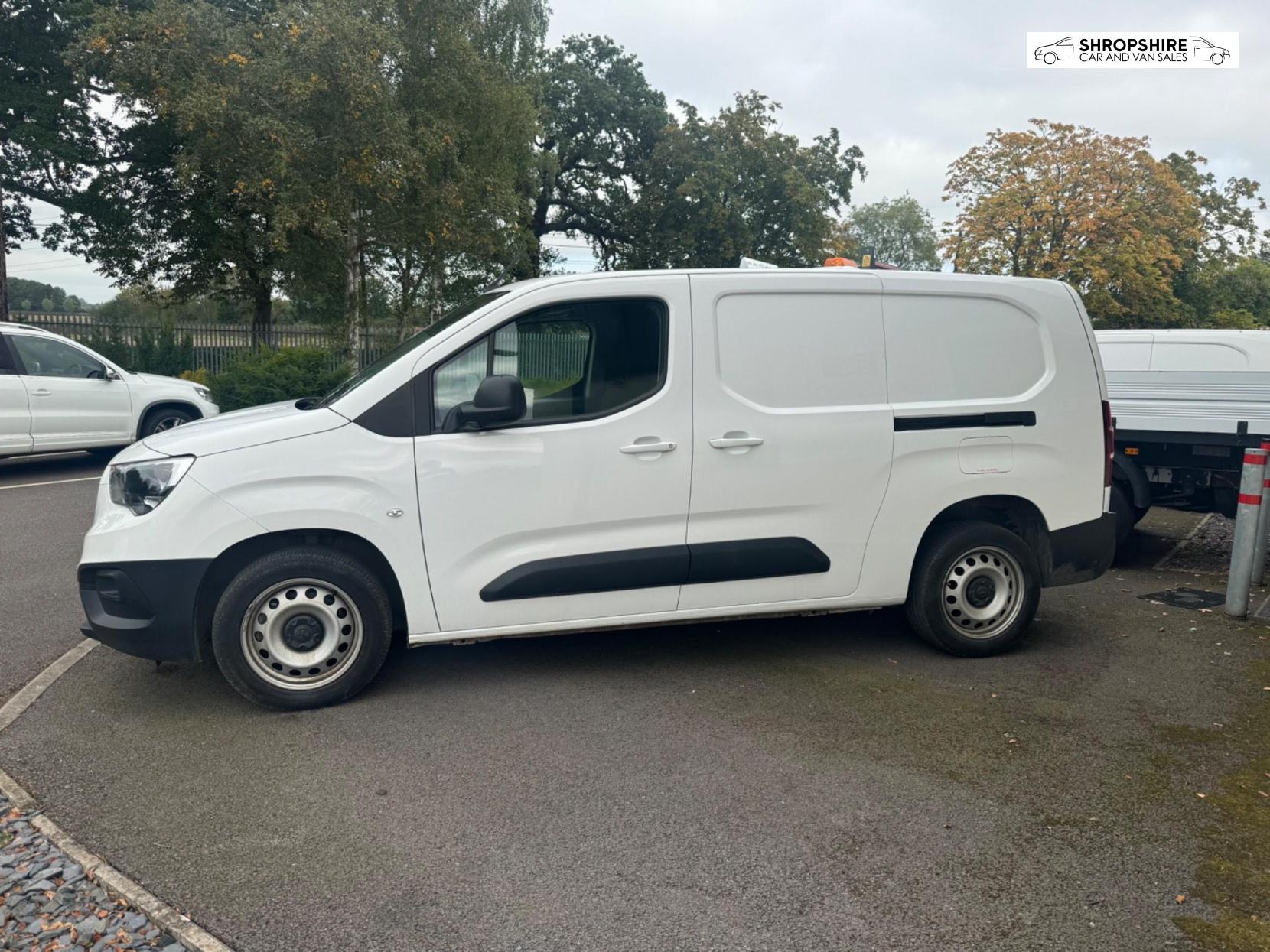 Vauxhall Combo 1.5 Turbo D 2300 Edition Auto L2 H1 Euro 6 (s/s) 4dr