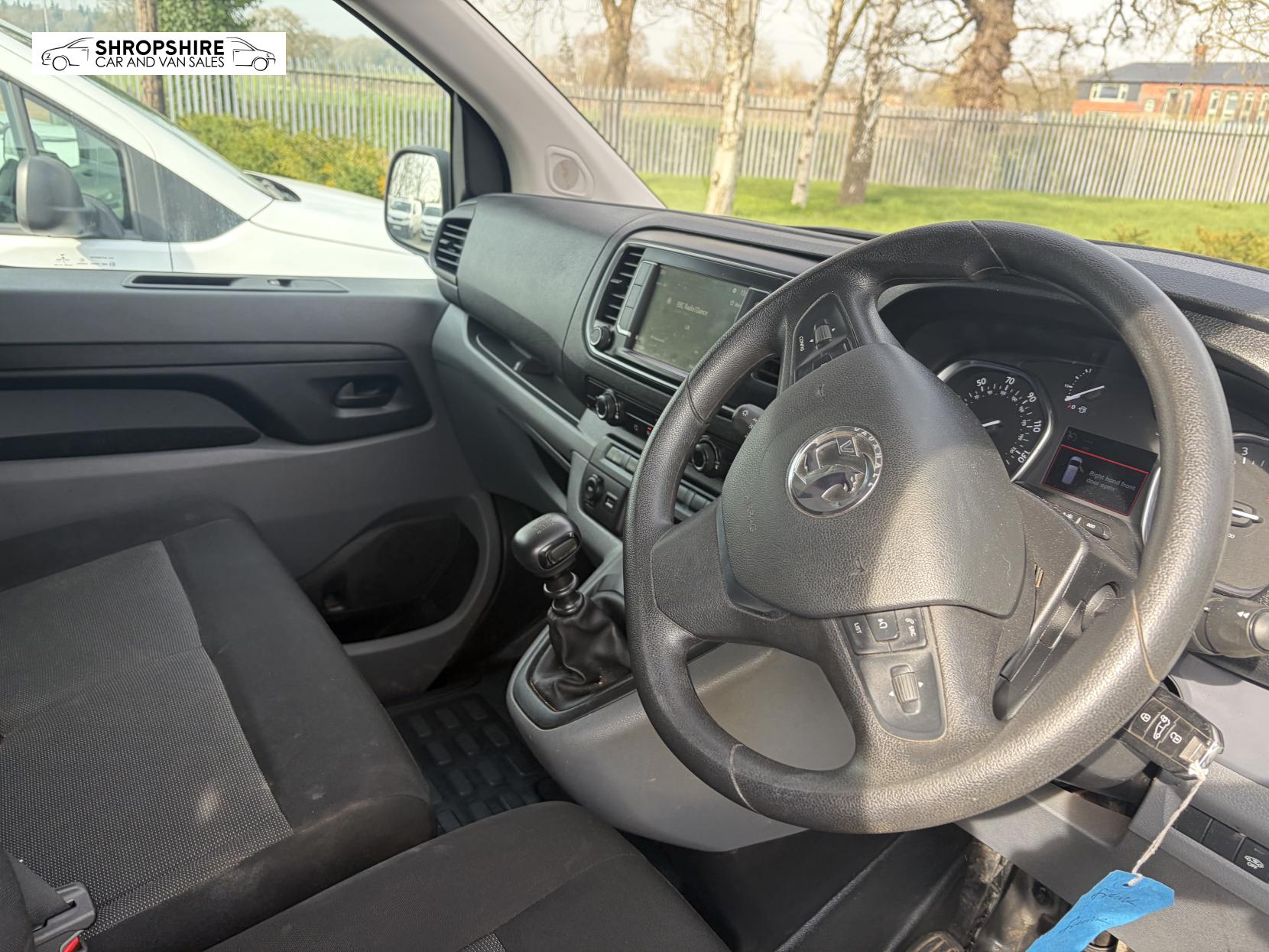 Vauxhall Vivaro 1.5 Turbo D 2900 Dynamic Panel Van 6dr Diesel Manual L2 H1 Euro 6 (s/s) (100 ps)