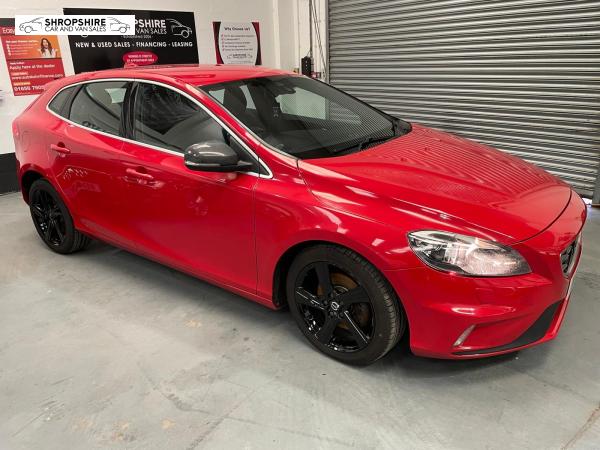 Volvo V40 2.0 D2 R-Design Hatchback 5dr Diesel Manual Euro 6 (s/s) (120 ps)