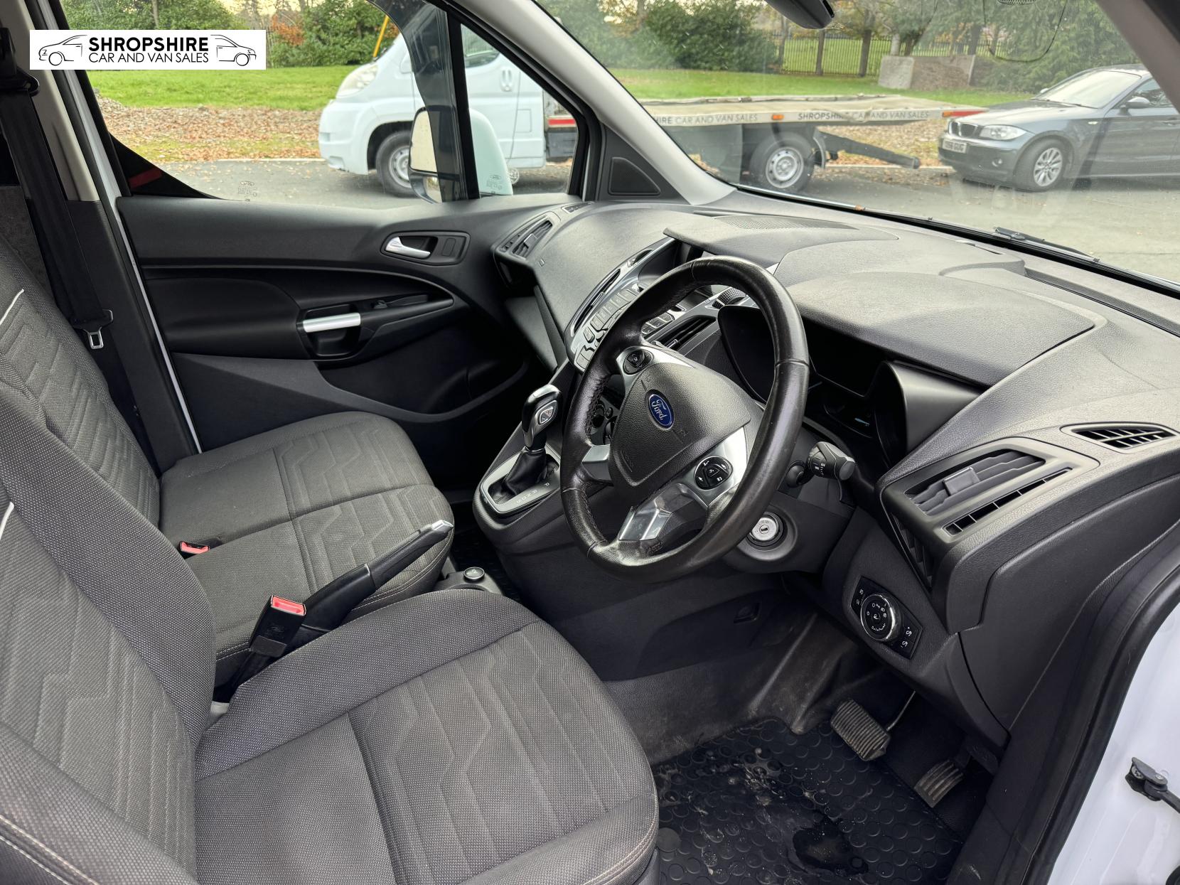 Ford Transit Connect 1.5 TDCi 240 Limited Panel Van 5dr Diesel Powershift L2 H1 (129 g/km, 118 bhp)