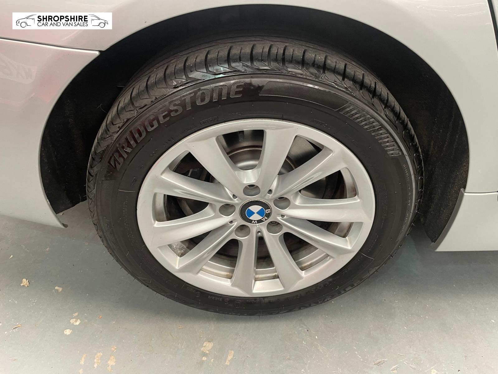 BMW 5 Series 2.0 520d SE Saloon 4dr Diesel Auto Euro 6 (s/s) (184 ps)