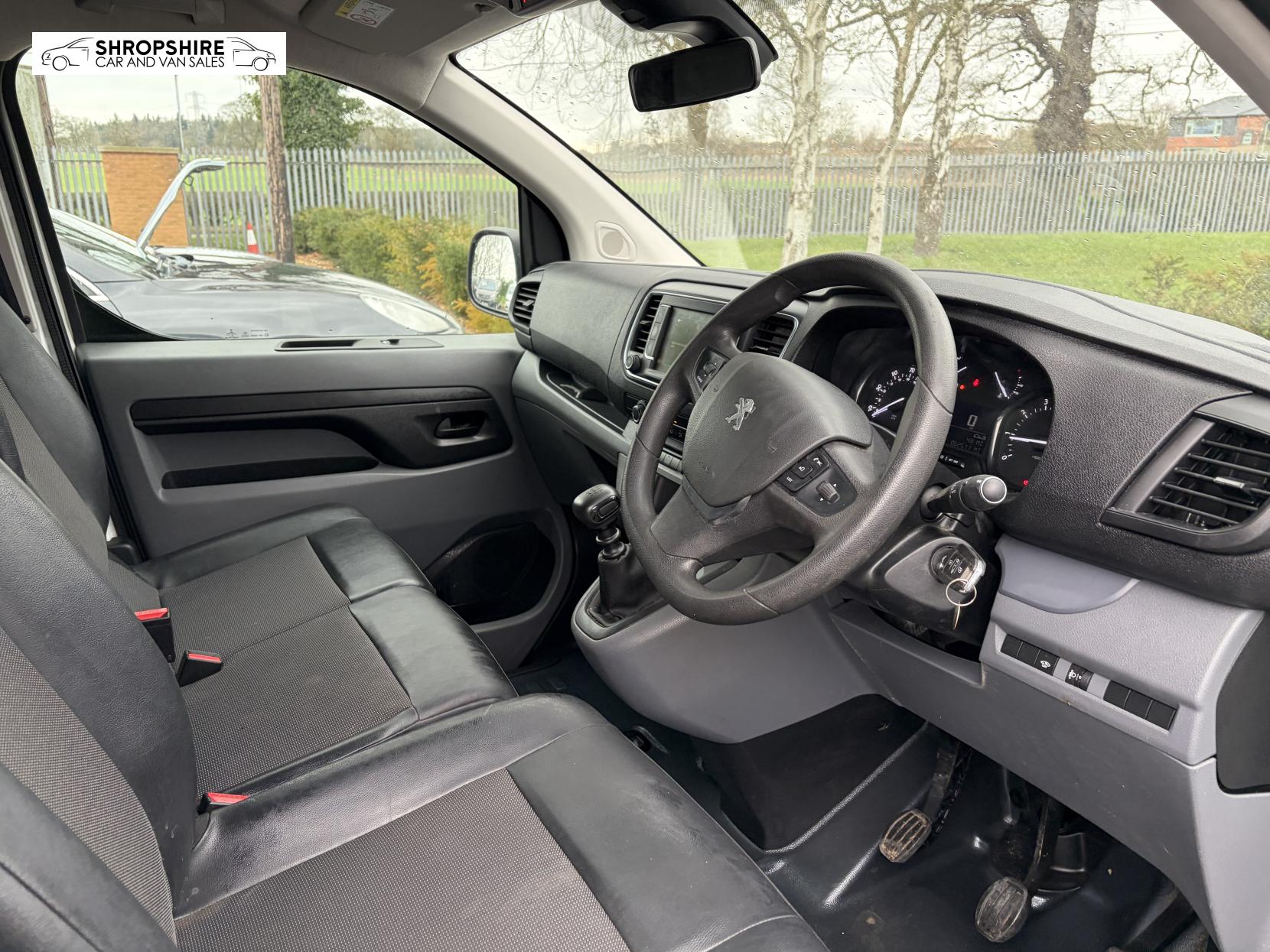 Peugeot Expert 1.5 BlueHDi 1000 Professional Standard Panel Van 6dr Diesel Manual MWB Euro 6 (s/s) (100 bhp)