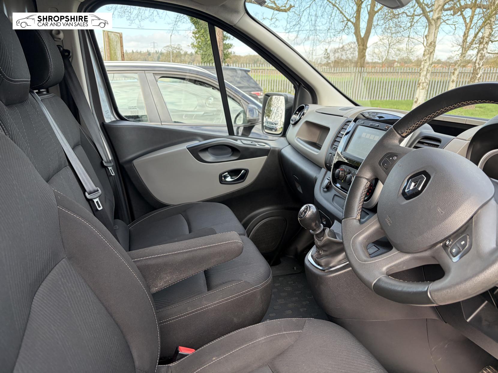 Renault Trafic 1.6 dCi ENERGY 29 Sport Nav Panel Van 5dr Diesel Manual LWB Standard Roof Euro 6 (s/s) (125 ps)