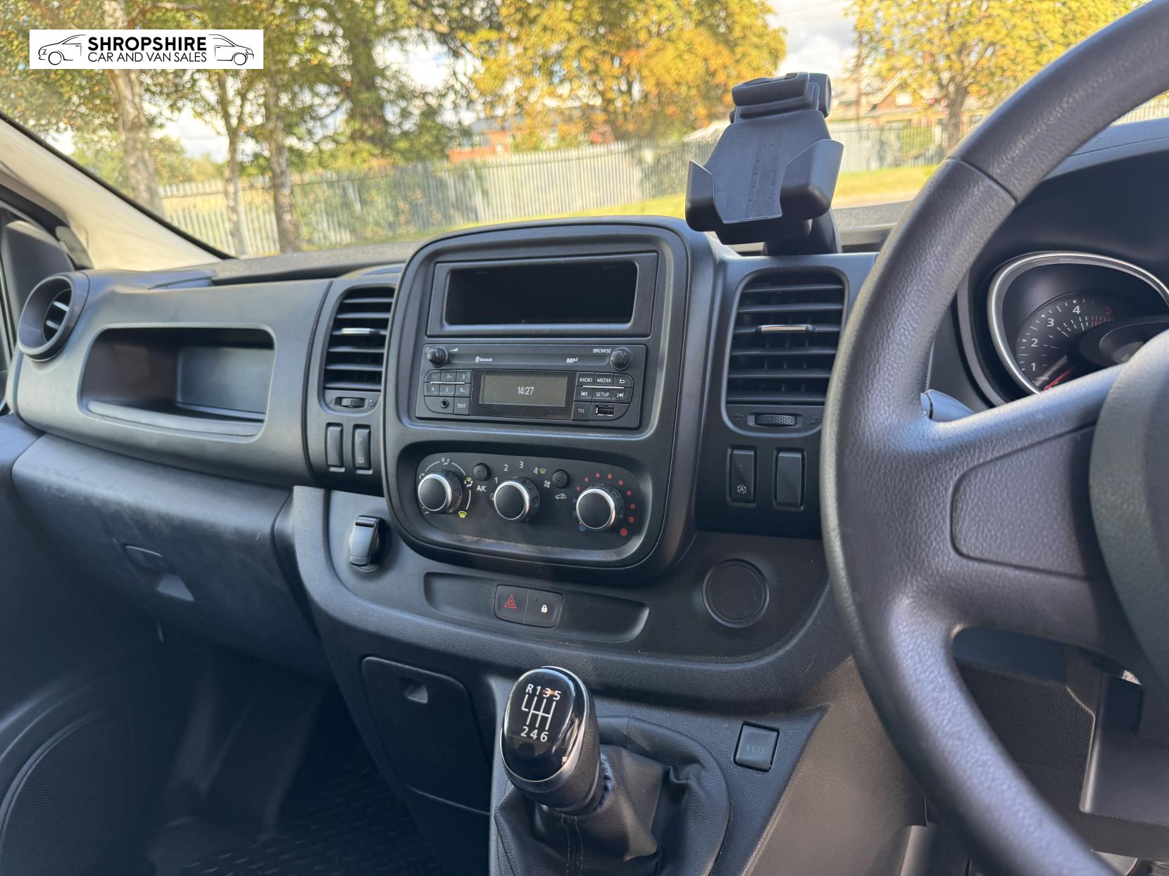 Renault Trafic 2.0 dCi ENERGY 30 Business+ Panel Van 5dr Diesel Manual SWB Standard Roof Euro 6 (s/s) (120 ps)