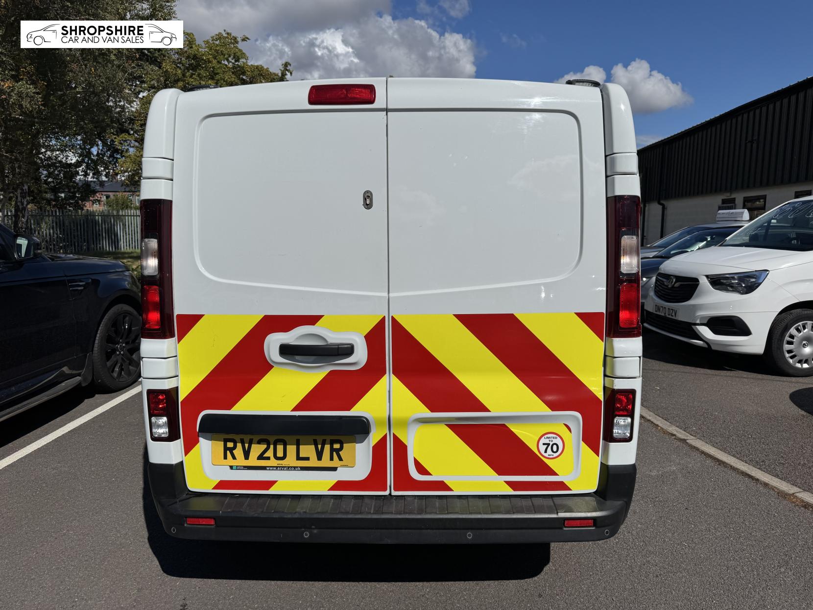 Renault Trafic 2.0 dCi ENERGY 30 Business+ Panel Van 5dr Diesel Manual SWB Standard Roof Euro 6 (s/s) (120 ps)