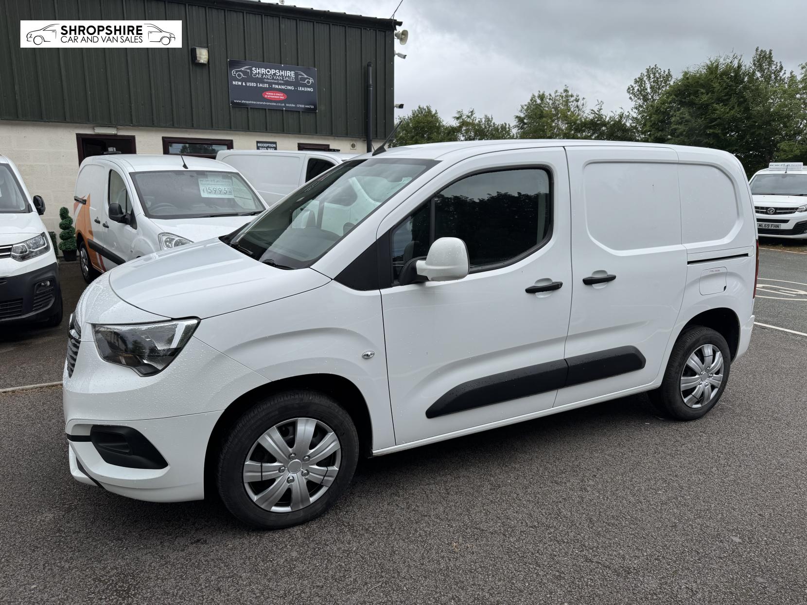 Vauxhall Combo 1.5 Turbo D 2300 Sportive Panel Van 4dr Diesel Manual L1 H1 Euro 6 (100 ps)