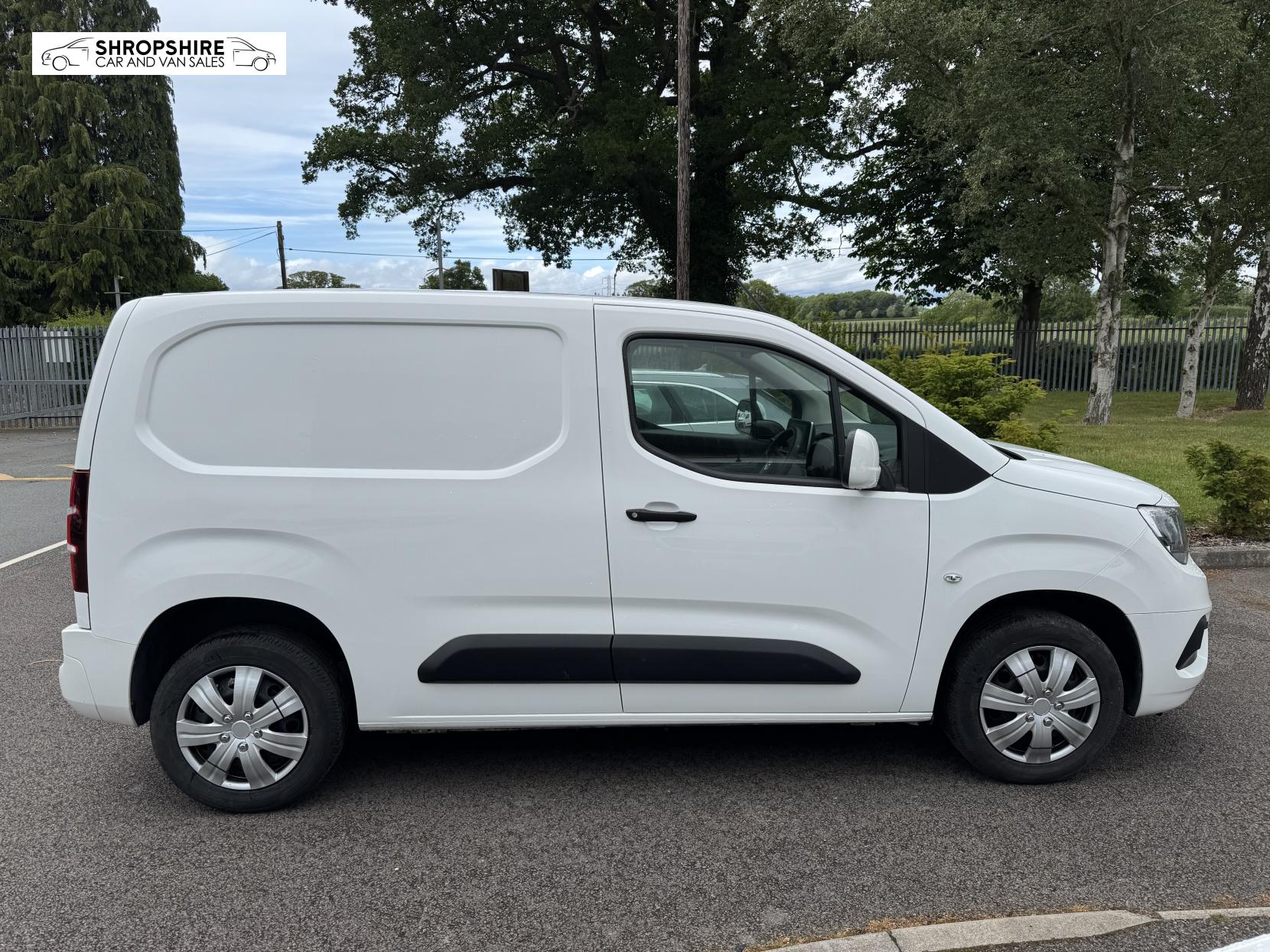 Vauxhall Combo 1.5 Turbo D 2300 Sportive Panel Van 4dr Diesel Manual L1 H1 Euro 6 (100 ps)