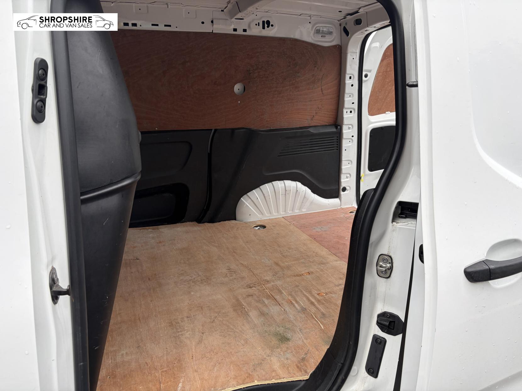 Vauxhall Combo 1.6 Turbo D 2300 Sportive Panel Van 4dr Diesel Manual L1 H1 Euro 6 (s/s) (100 ps)